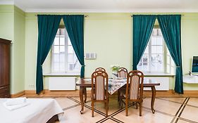 Apartamenty w Pałacu Pod Baranami